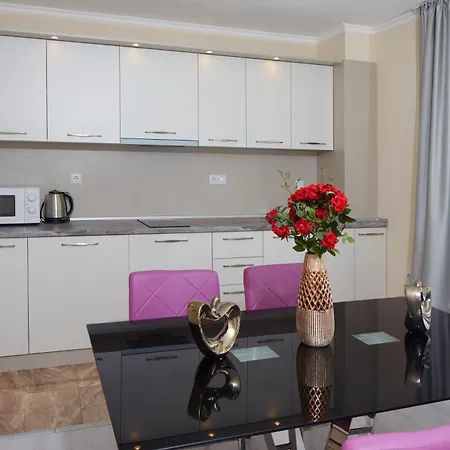 Sardinia And Spa 公寓式酒店 2*